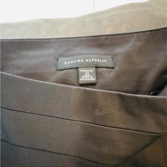 Banana Republic Black Skirt - Picture 3 of 3